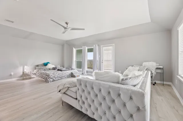 $375,000 | 709 North Bayshore Drive, La Porte, TX 77571