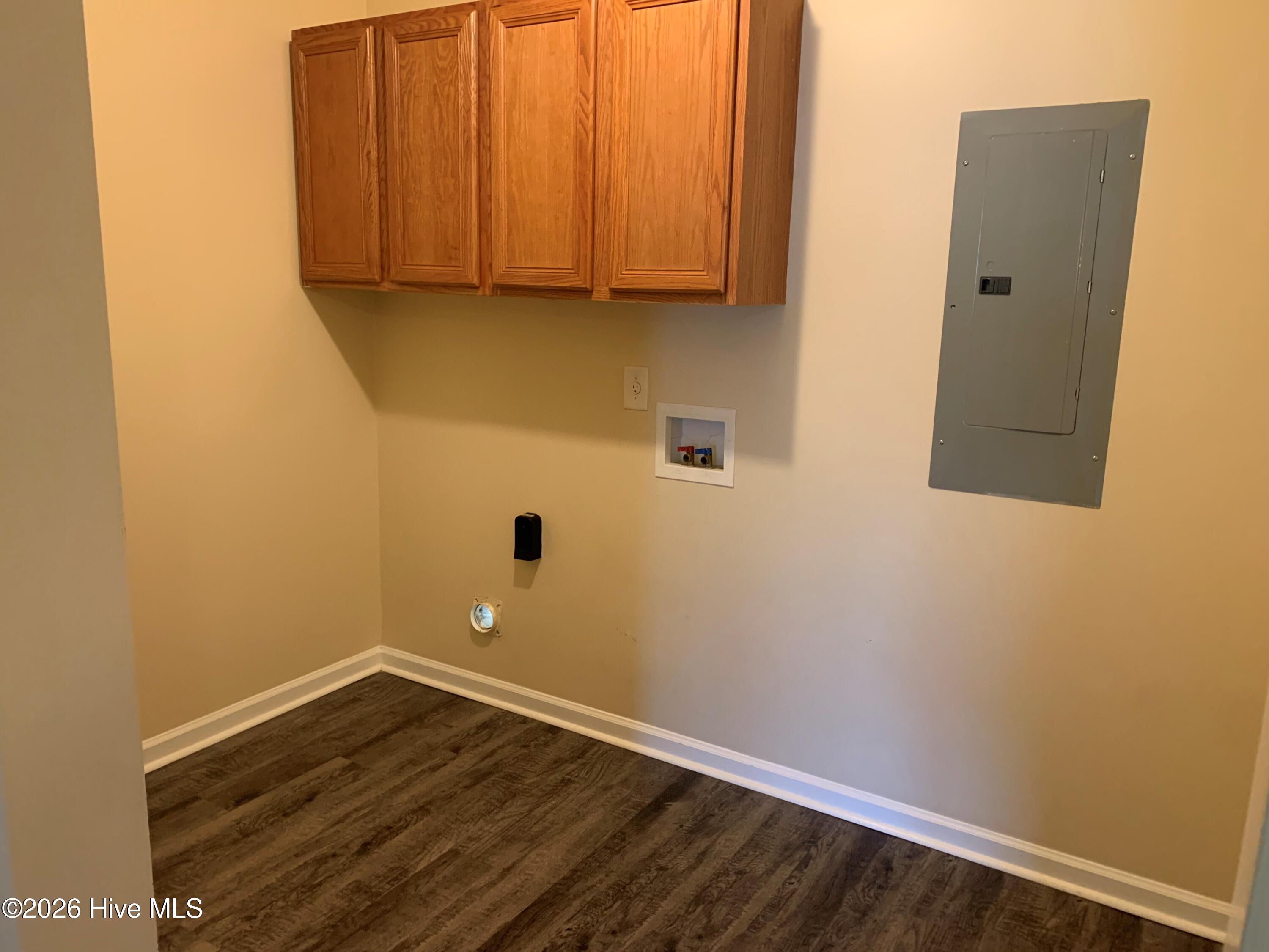 586 Haws Run Road, Unit 27 Jacksonville, NC 28540 - Photo 8 of 8 laundry room