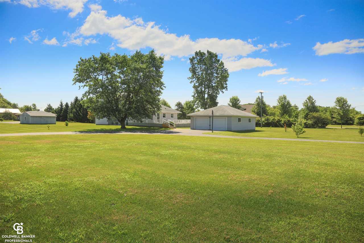 8989 Division Road Casco, MI 48064 - Photo 27 of 31