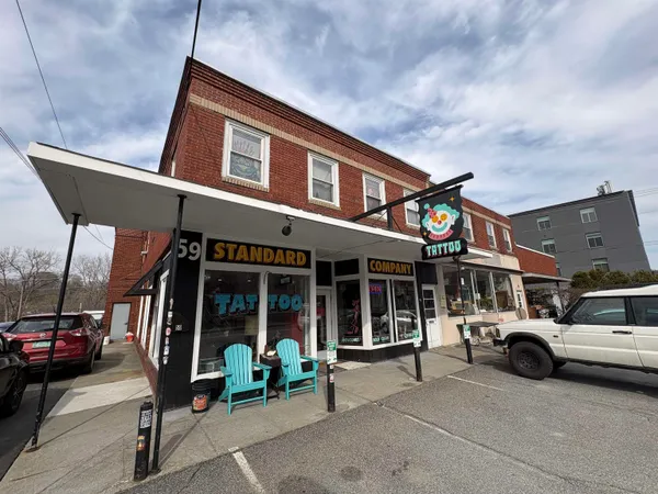$490,000 | 59 North Main Street, Hartford, VT 05001