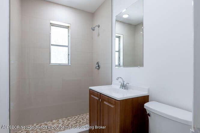 358 Putnam Ranch Road West Palm Beach, FL 33405 - Photo 11 of 13 348 Putnam Ranch Rd West Palm-small-014-