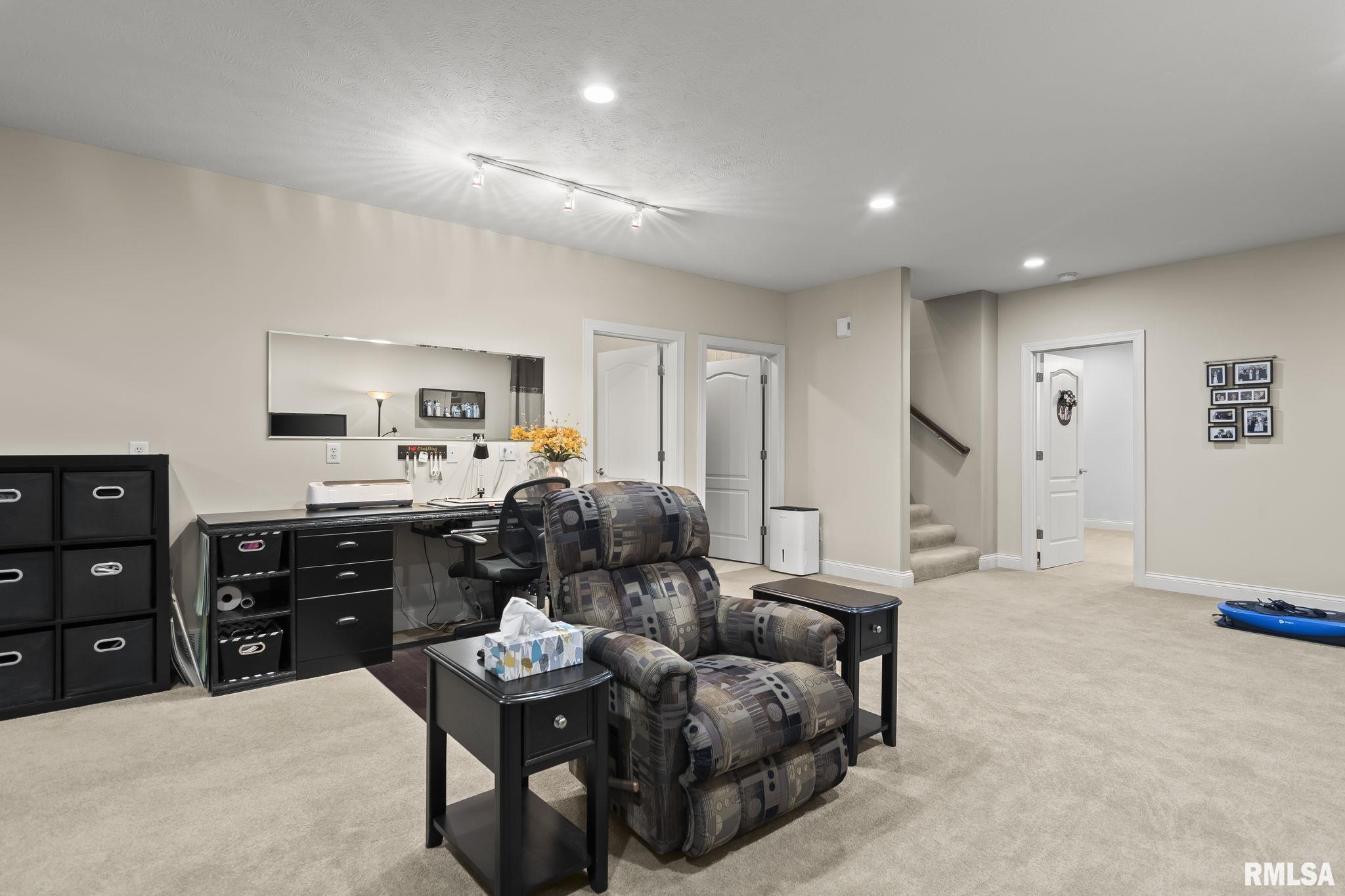 2104 Dubsdread Lane Springfield, IL 62711 - Photo 31 of 55