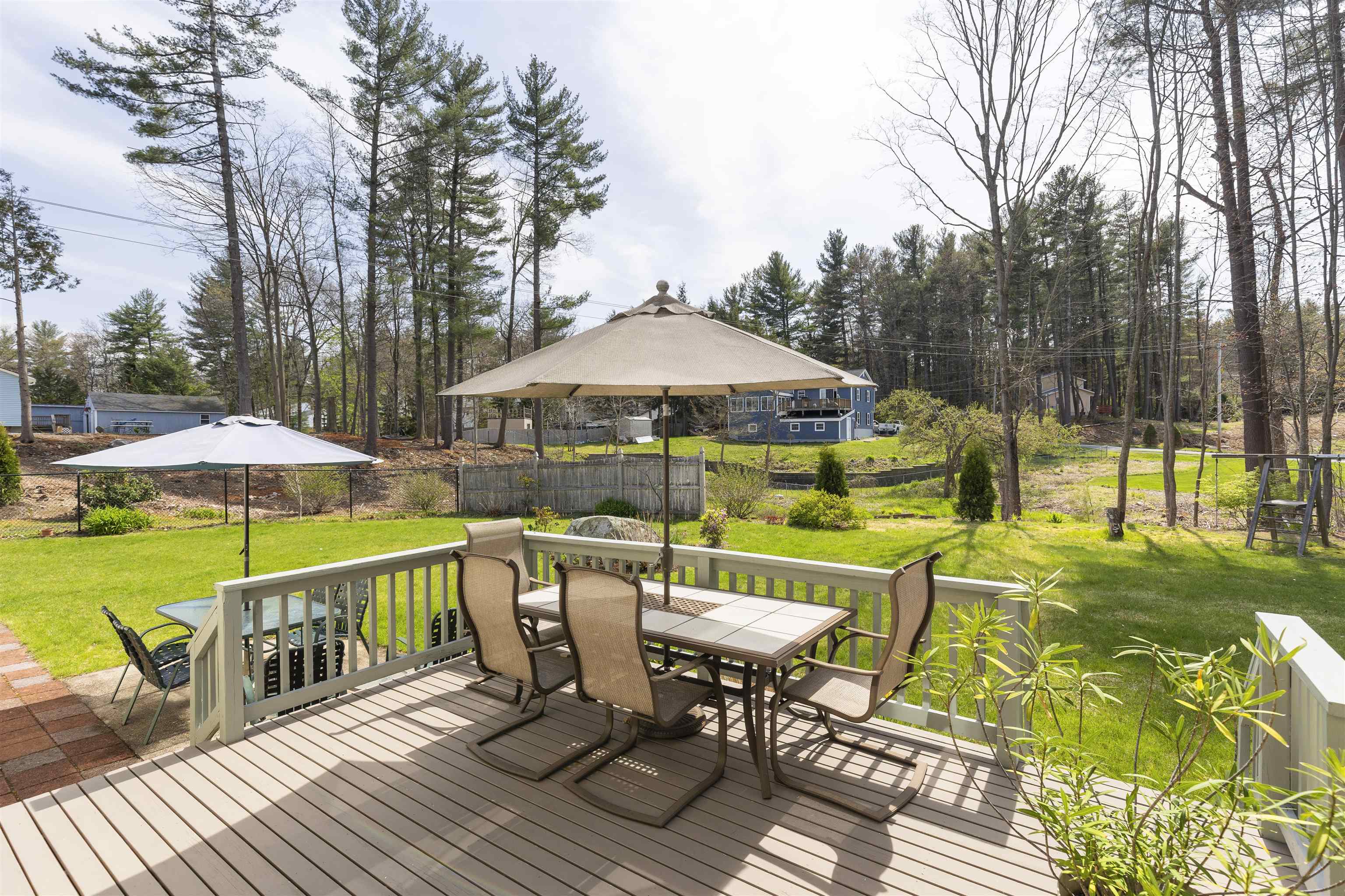 44 Pemberton Road Nashua, NH 03063 - Photo 6 of 28 Gallery Image 6