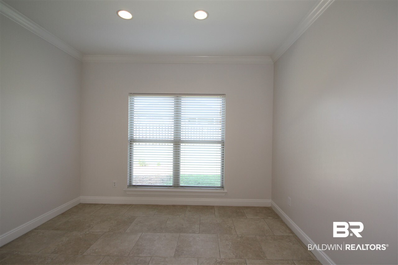 372 Laura Court Mobile, AL 36608 - Photo 9 of 27