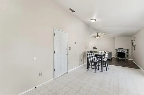 $399,900 | 2037 Zeeland Court, Modesto, CA 95356