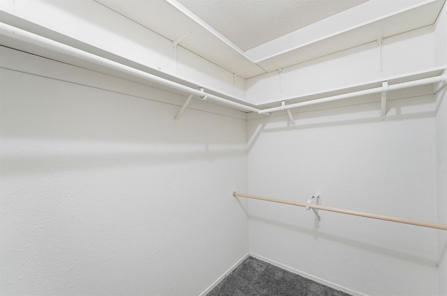 2037 Zeeland Court Modesto, CA 95356 - Photo 21 of 32