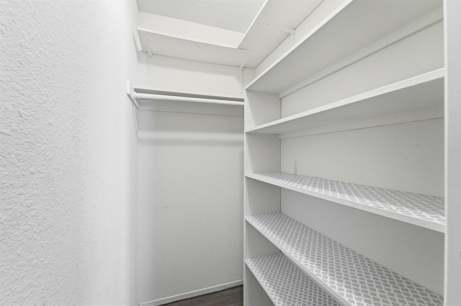 2037 Zeeland Court Modesto, CA 95356 - Photo 26 of 32