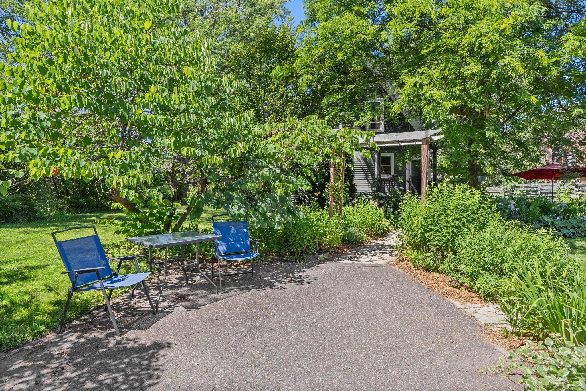 228 Summit Avenue Center City, MN 55012 - Photo 49 of 71