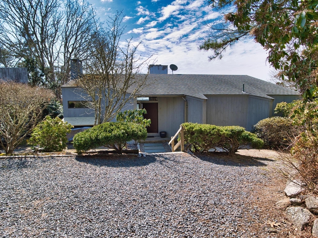 22 Nairn Road Bourne, MA 02559 - Photo 3 of 35