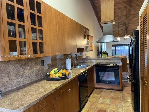 $3,000 | 10361 Juniper Court, Unit 10361, Pembroke Pines, FL 33026