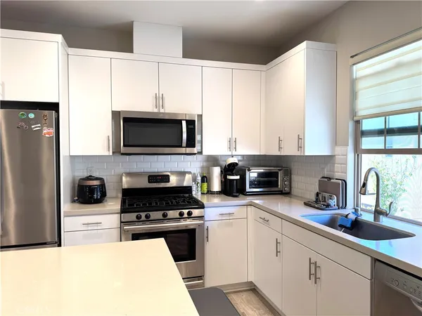 $3,850 | 149 Tubeflower, Irvine, CA 92618