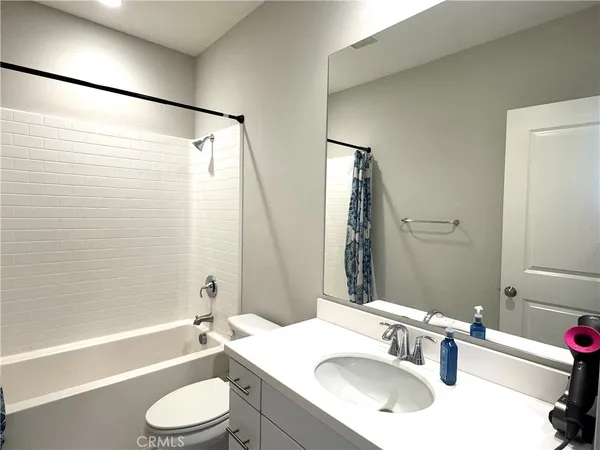 $3,850 | 149 Tubeflower, Irvine, CA 92618