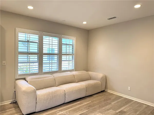 $3,850 | 149 Tubeflower, Irvine, CA 92618