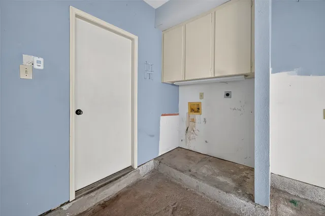 $209,000 | 360 Wilcrest Drive, Unit 360, Houston, TX 77042