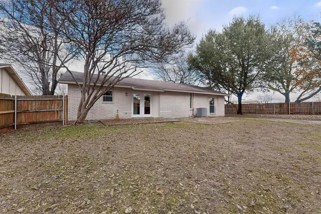 $2,500 | 5516 Laredo Lane, Garland, TX 75043