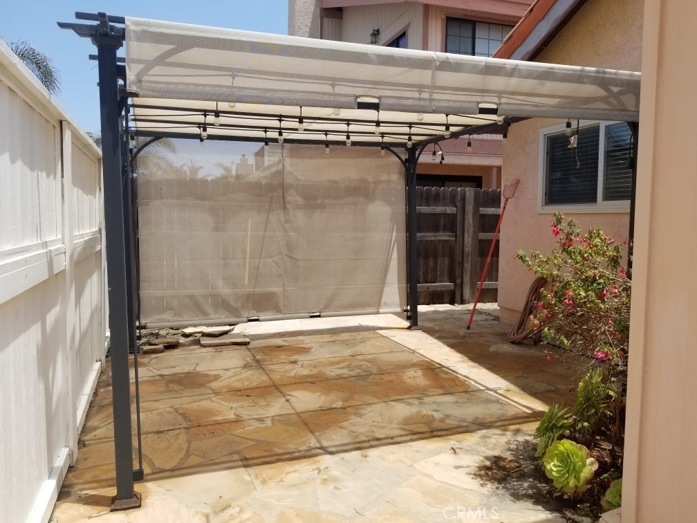 5325 Surfrider Way Oxnard, CA 93035 - Photo 17 of 27 Back yard aptio