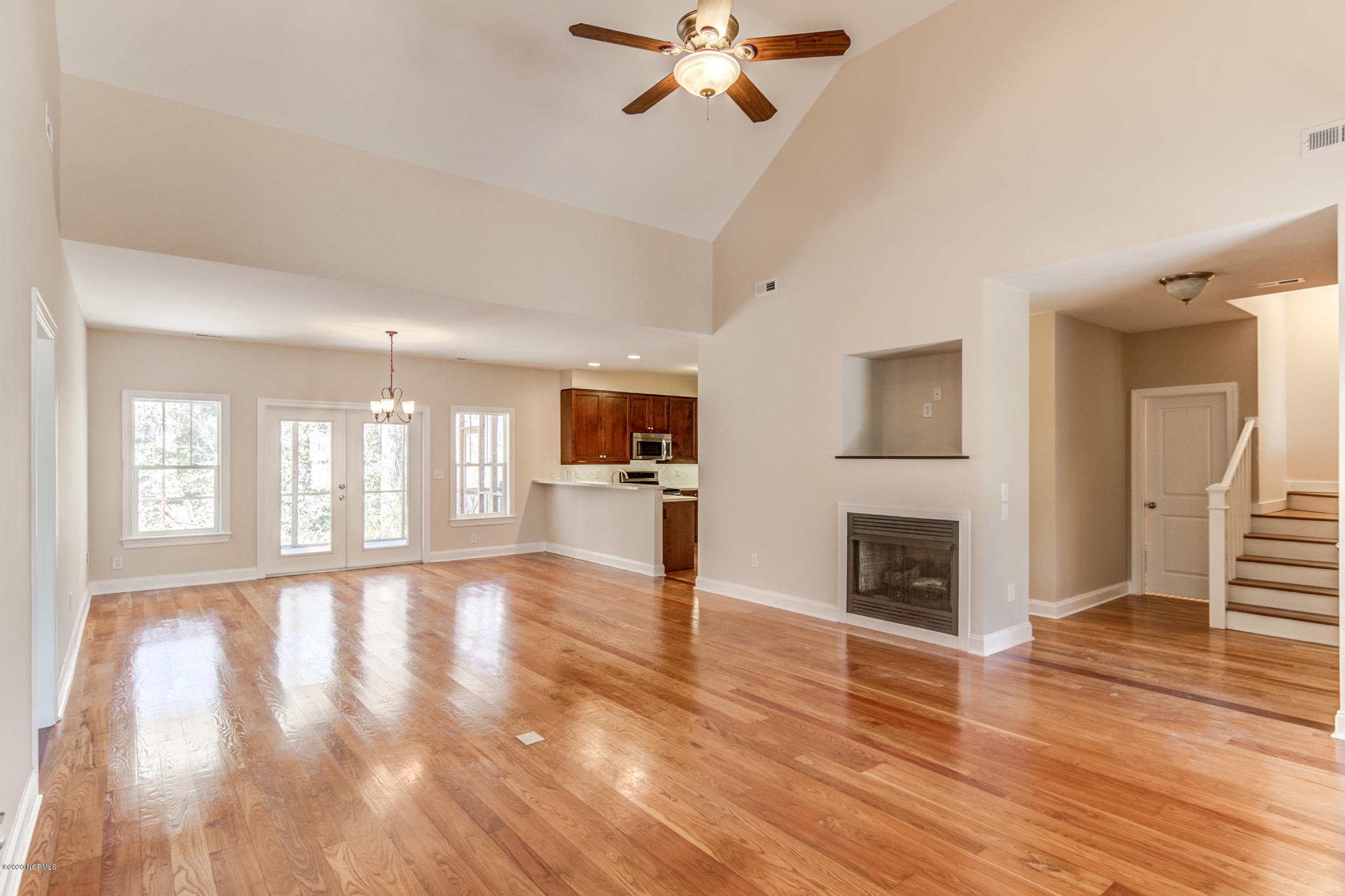 107 Ridge Road Hampstead, NC 28443 - Photo 3 of 28 107-Ridge-9