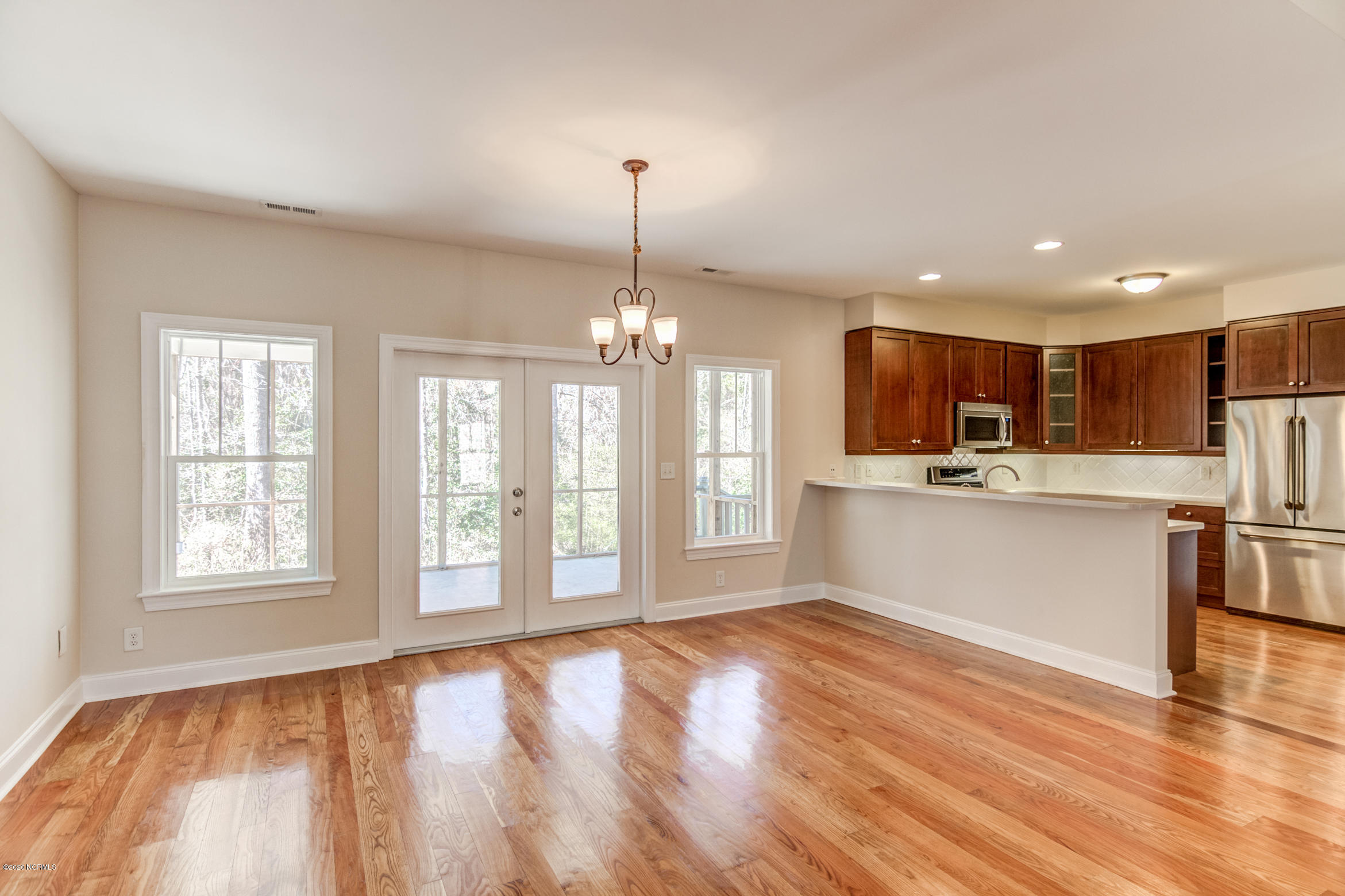 107 Ridge Road Hampstead, NC 28443 - Photo 9 of 28 107-Ridge-14