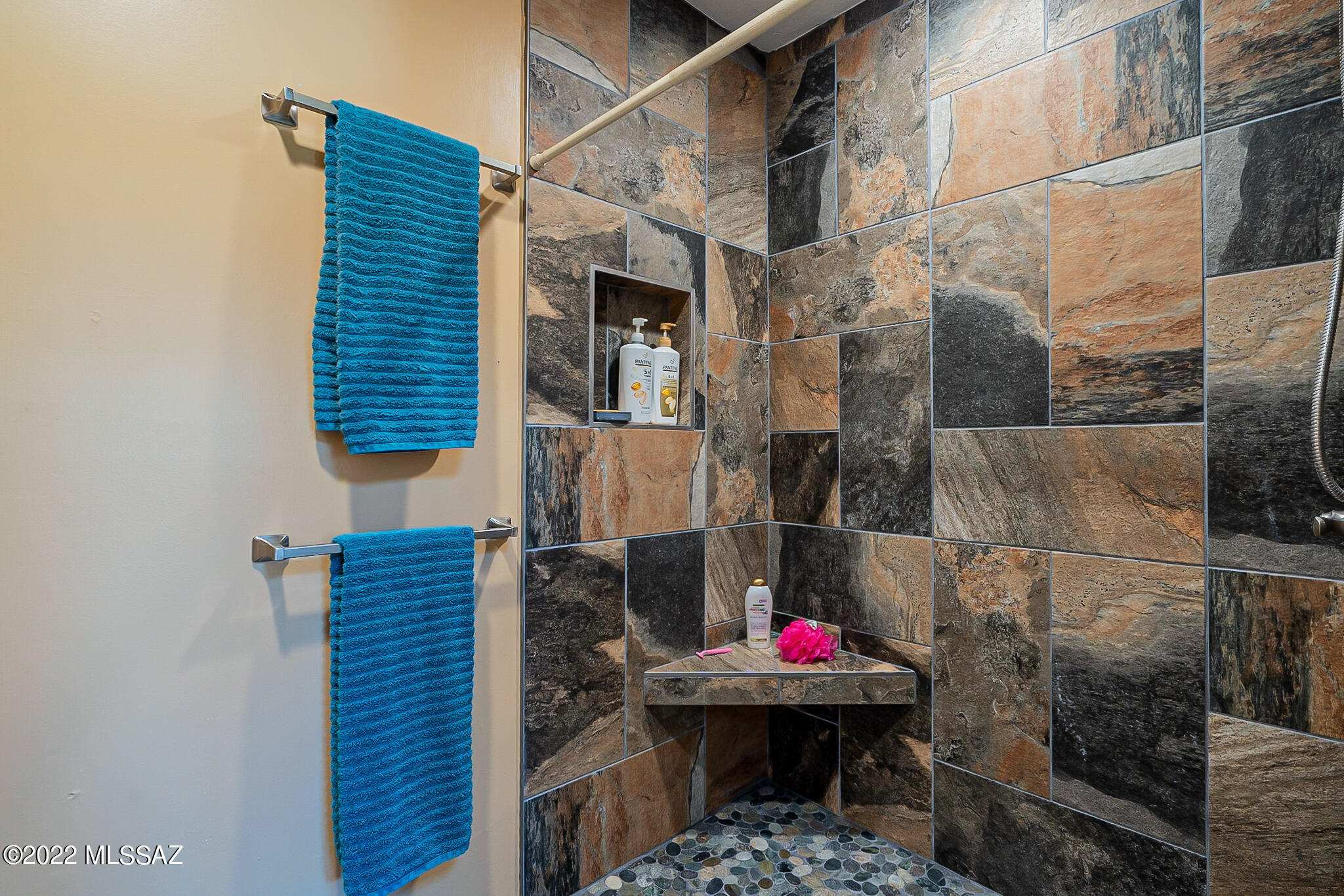 7407 East Wandering Road Tucson, AZ 85750 - Photo 12 of 21 Master Shower