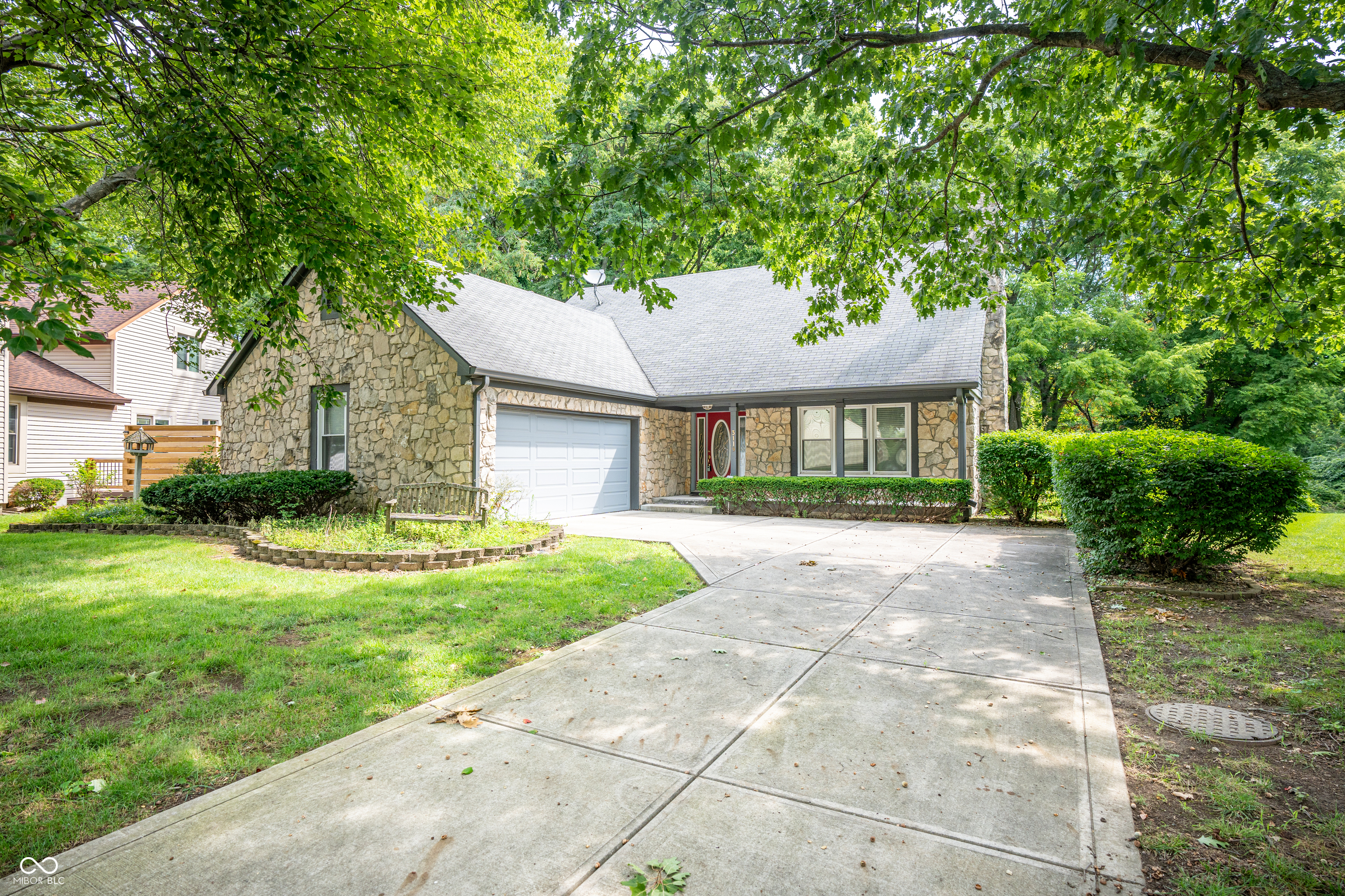 3119 Valley Farms Road Indianapolis, IN 46214 - Photo 3 of 19