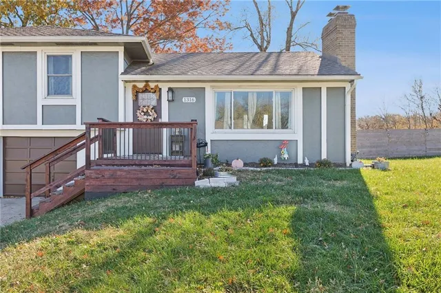 $275,000 | 1316 Delaware Street, Pleasant Hill, MO 64080