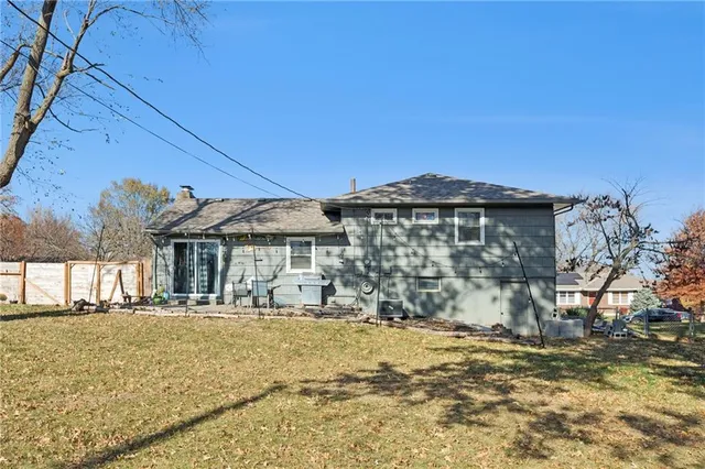 $275,000 | 1316 Delaware Street, Pleasant Hill, MO 64080