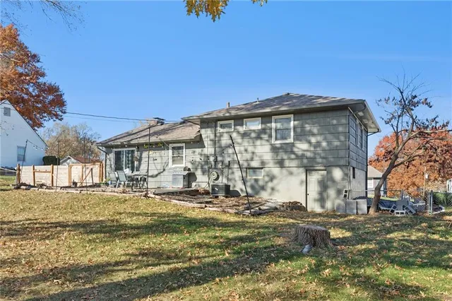 $275,000 | 1316 Delaware Street, Pleasant Hill, MO 64080
