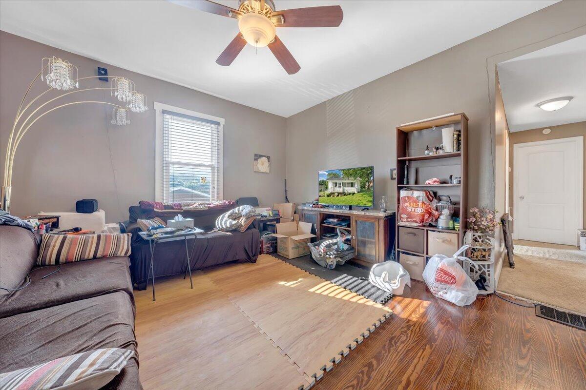 6622 Trevilian Road Roanoke, VA 24019 - Photo 14 of 21 05-MIB09227