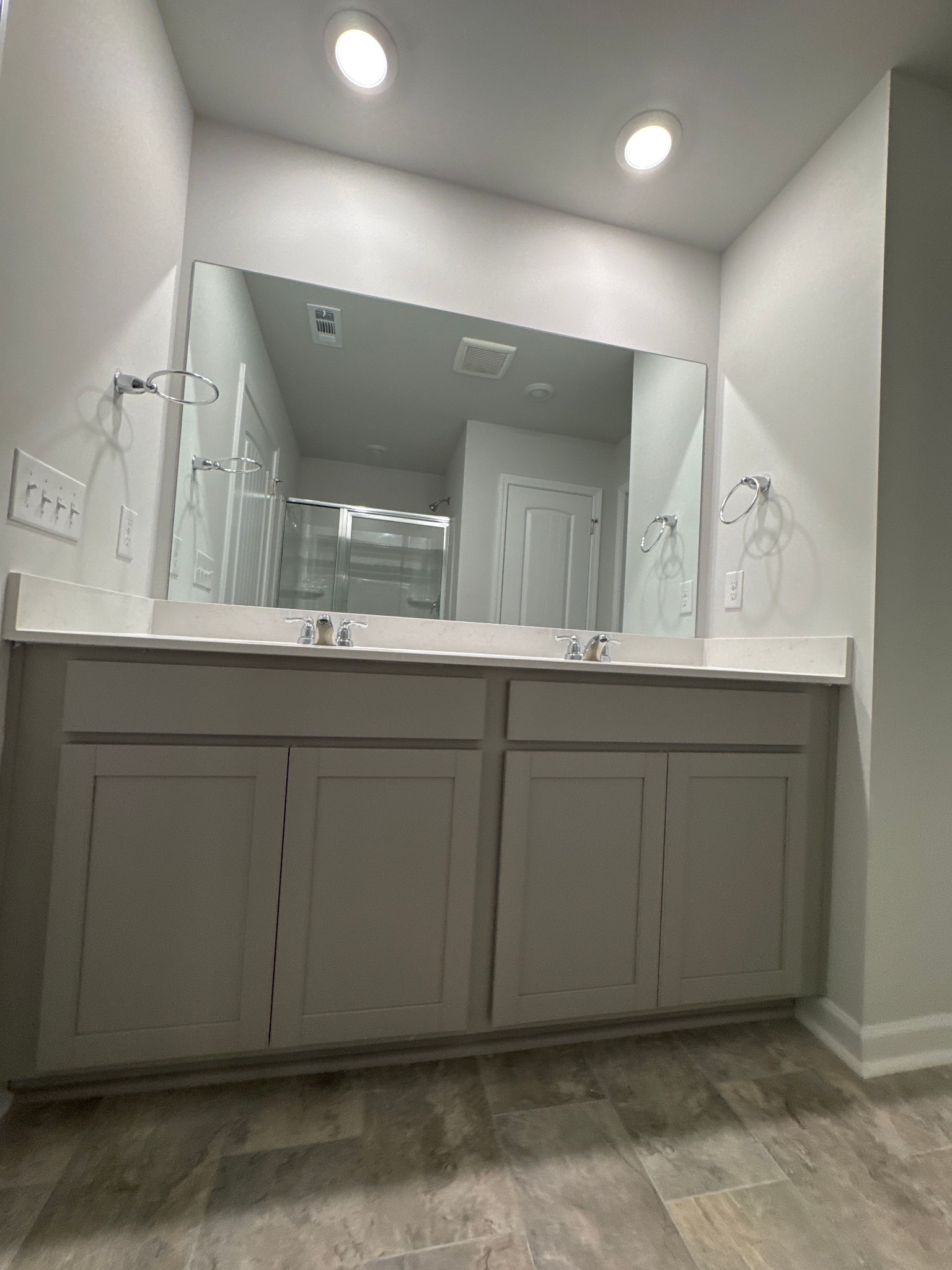 905 Highfield Way Lebanon, TN 37087 - Photo 13 of 15 a bathroom with a sink and a mirror