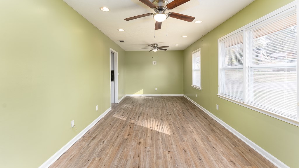 4407 Ridgefield Drive Columbus, GA 31907 - Photo 3 of 20 Gallery Image 3