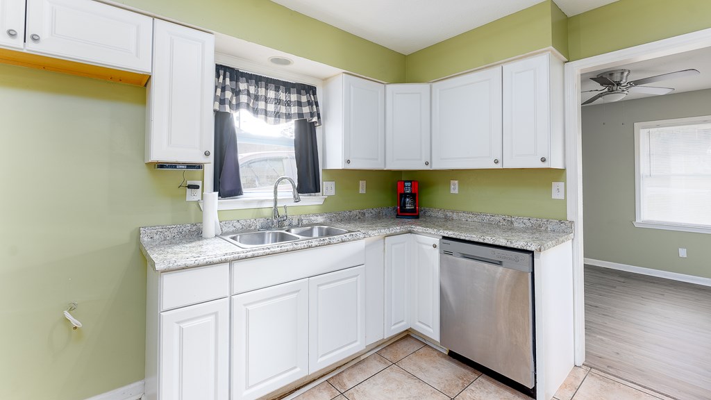 4407 Ridgefield Drive Columbus, GA 31907 - Photo 5 of 20 Gallery Image 5