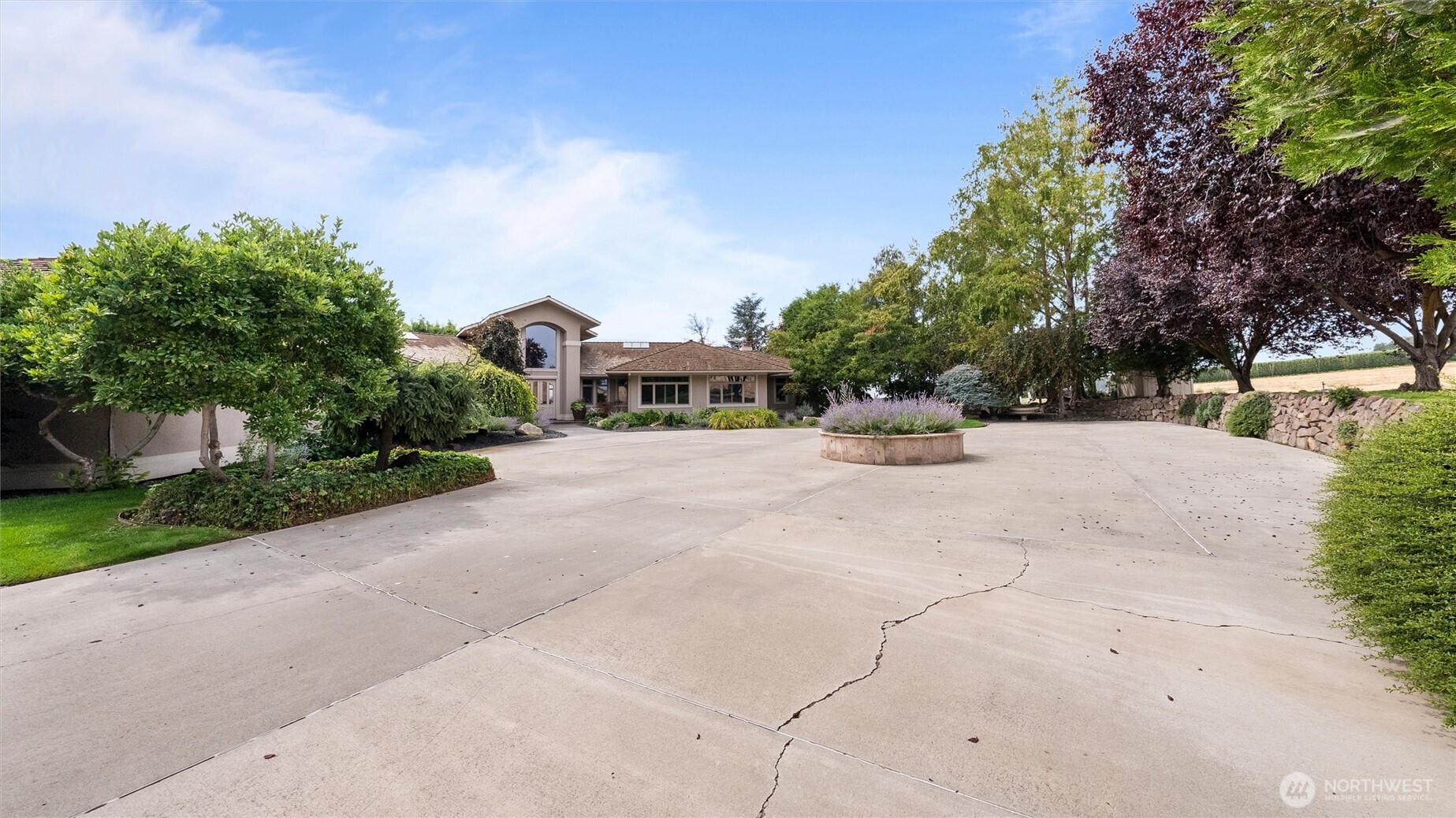 165804 West Snipes Road Grandview, WA 98930 - Photo 3 of 40 Gallery Image 3