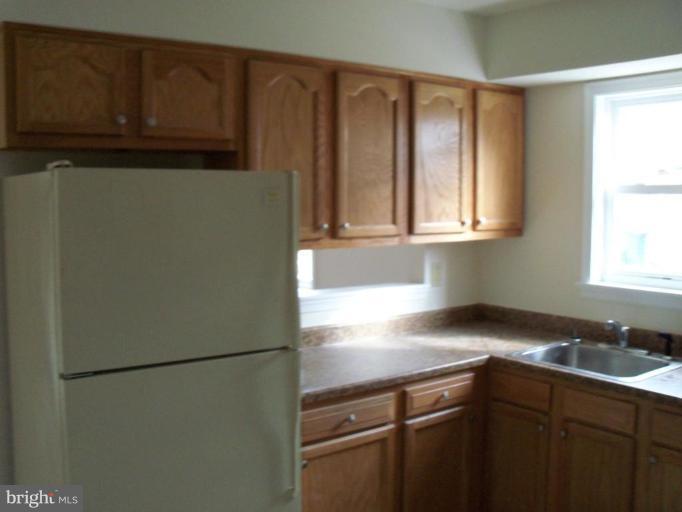 22 Maple Court Elkton, MD 21921 - Photo 3 of 9 Kitchen