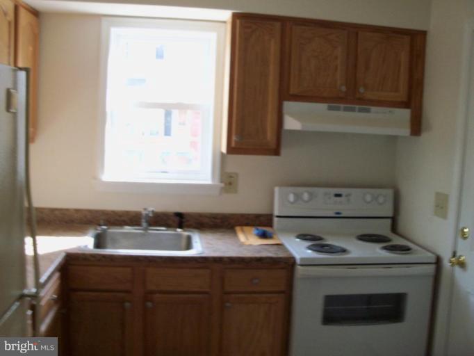 22 Maple Court Elkton, MD 21921 - Photo 4 of 9 Kitchen #2