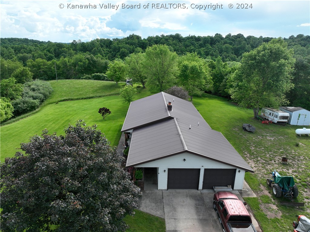 4067 Sandhill Road Point Pleasant, WV 25550 - Photo 4 of 41 Gallery Image 4
