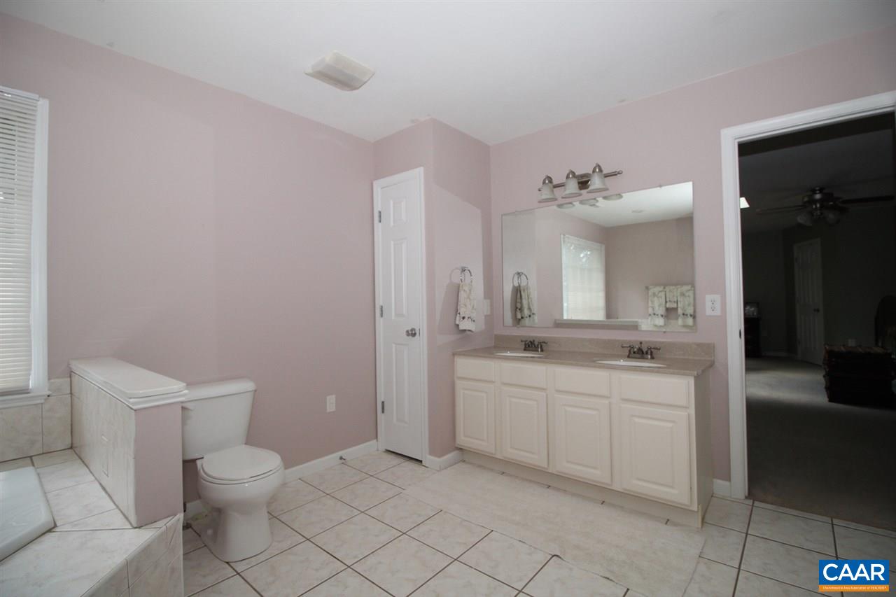 24 Rutherford Lane Stuarts Draft, VA 24477 - Photo 35 of 50 Gallery Image 35