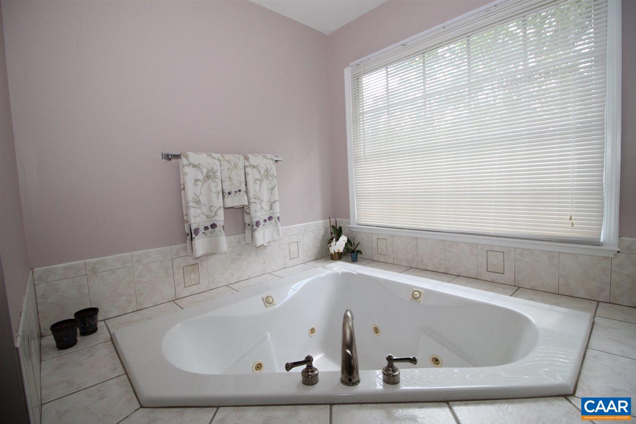 24 Rutherford Lane Stuarts Draft, VA 24477 - Photo 36 of 50 Gallery Image 36