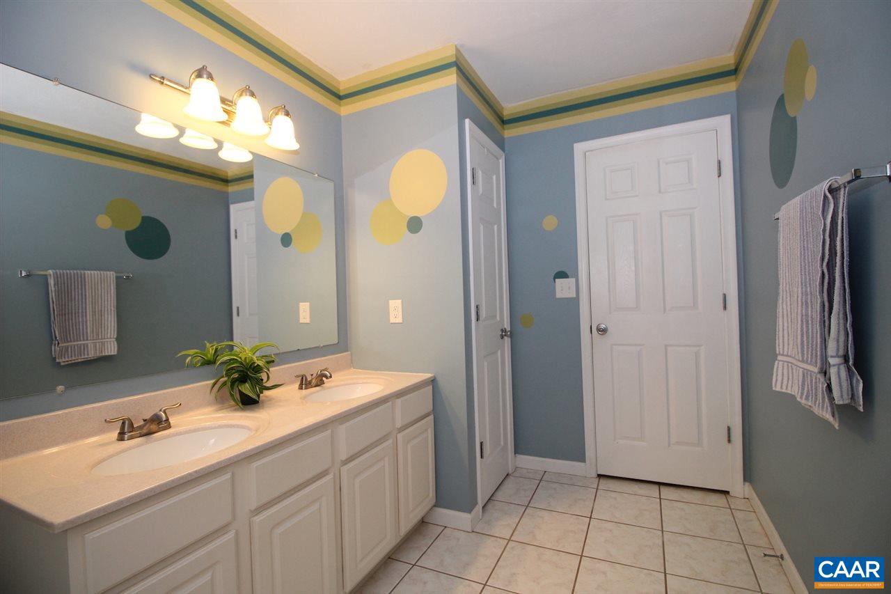 24 Rutherford Lane Stuarts Draft, VA 24477 - Photo 38 of 50 Gallery Image 38