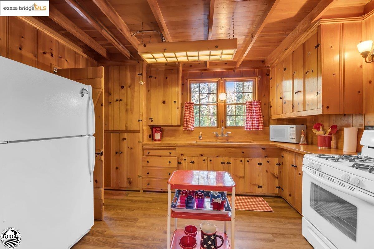 264 Sugarpine Pinecrest, CA 95364 - Photo 6 of 45