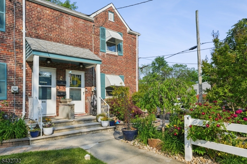371 Raleigh Road Rahway, NJ 07065 - Photo 1 of 30