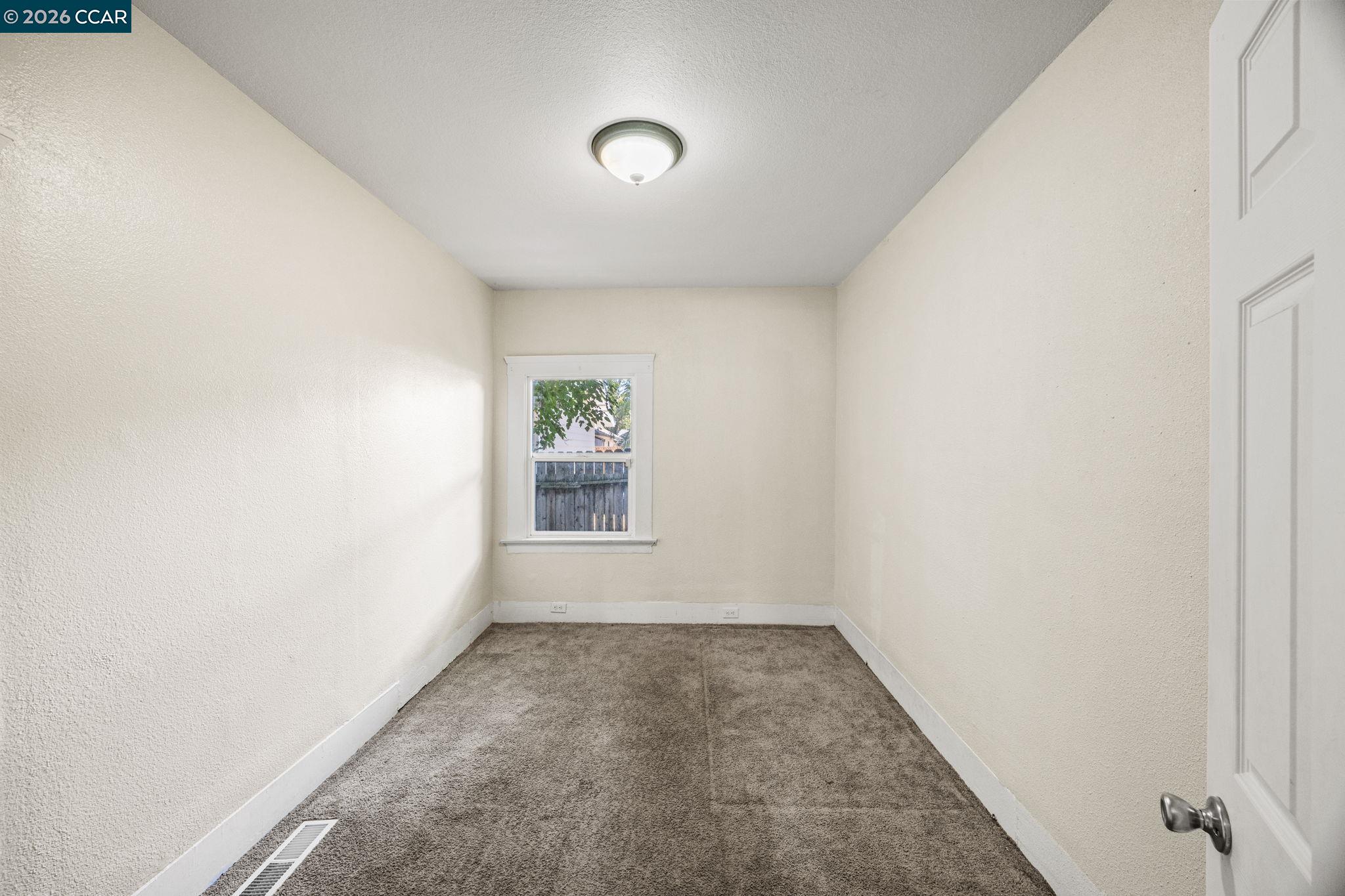149 West 11th Street Pittsburg, CA 94565 - Photo 7 of 18