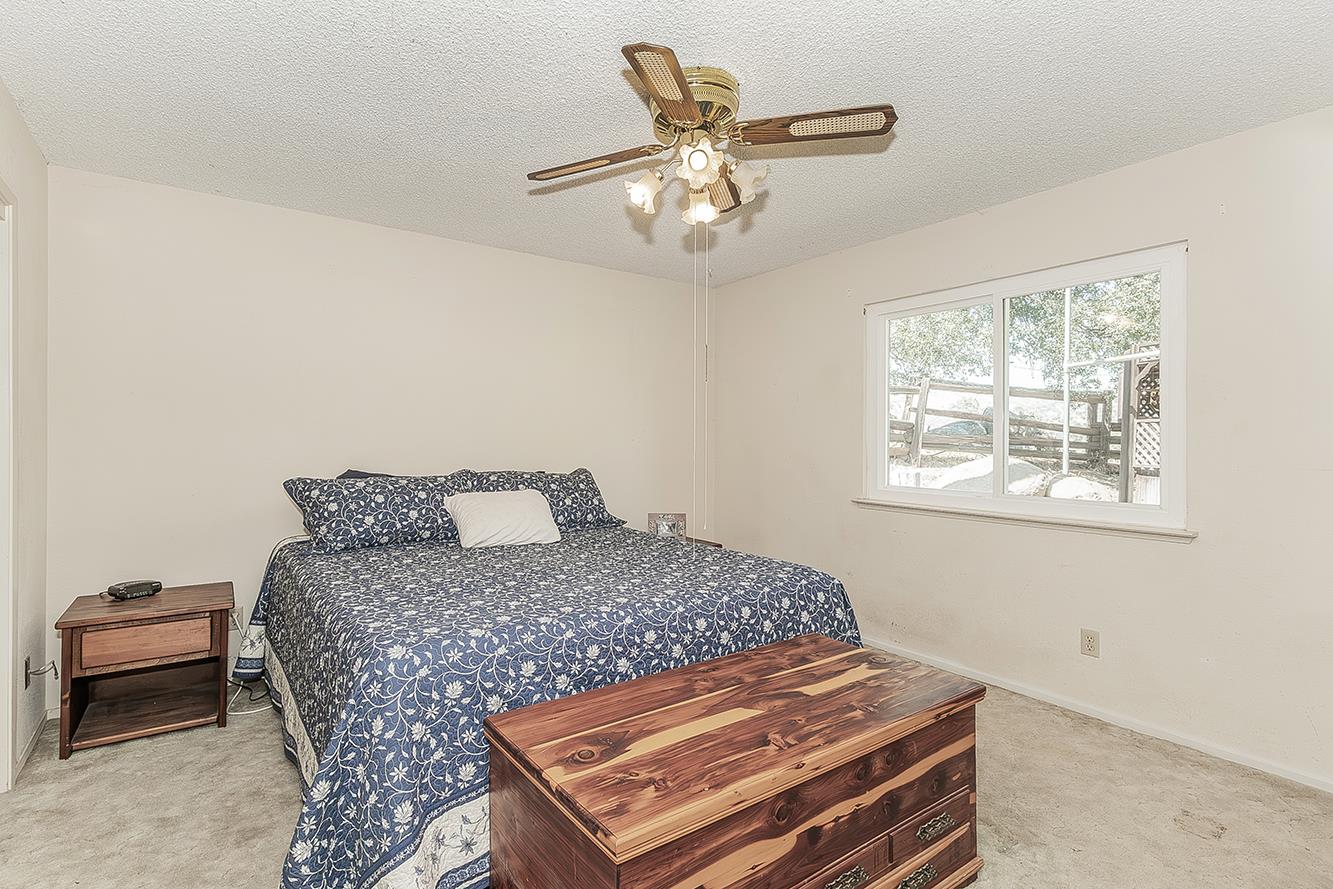 22085 Watts Valley Road Sanger, CA 93657 - Photo 17 of 98