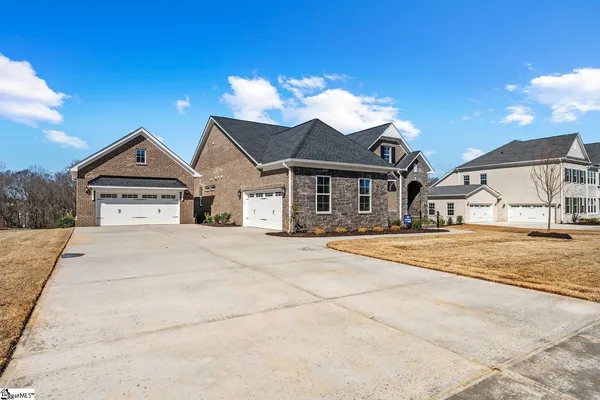 $887,000 | 204 Chandler Court, Easley, SC 29642