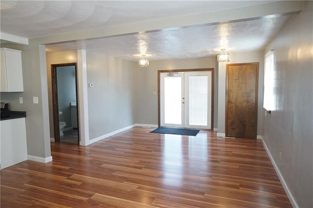1026 Bonniebrook Road Butler, PA 16002 - Photo 4 of 17