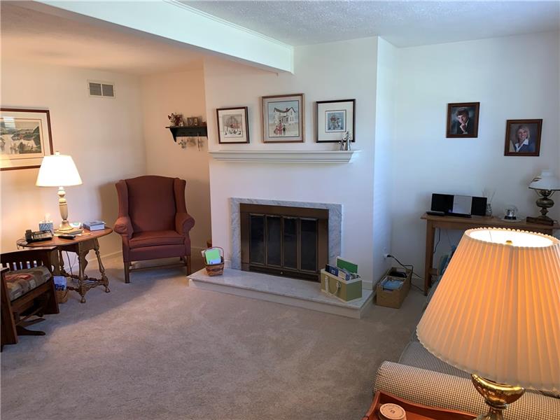 225 Quail Run Road Venetia, PA 15367 - Photo 3 of 21 Gallery Image 3