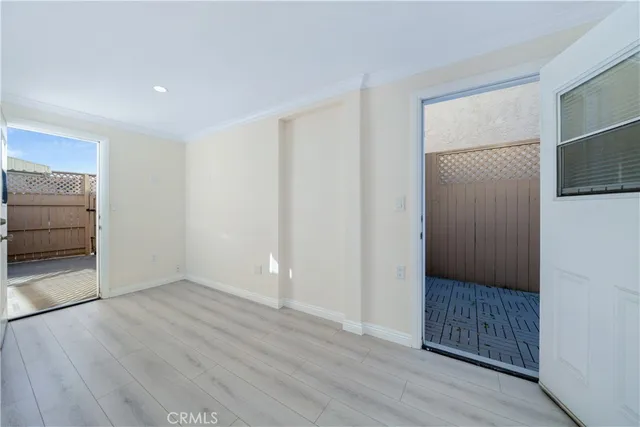 $1,095,000 | 2014 Peyton Avenue, Burbank, CA 91504