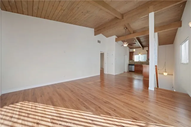 $1,095,000 | 2014 Peyton Avenue, Burbank, CA 91504