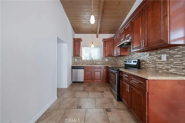 $1,095,000 | 2014 Peyton Avenue, Burbank, CA 91504