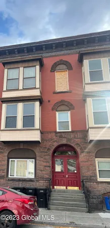 $1,600 | 198 4th Street, Unit 2, Troy, NY 12180