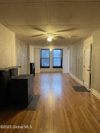 $1,600 | 198 4th Street, Unit 2, Troy, NY 12180